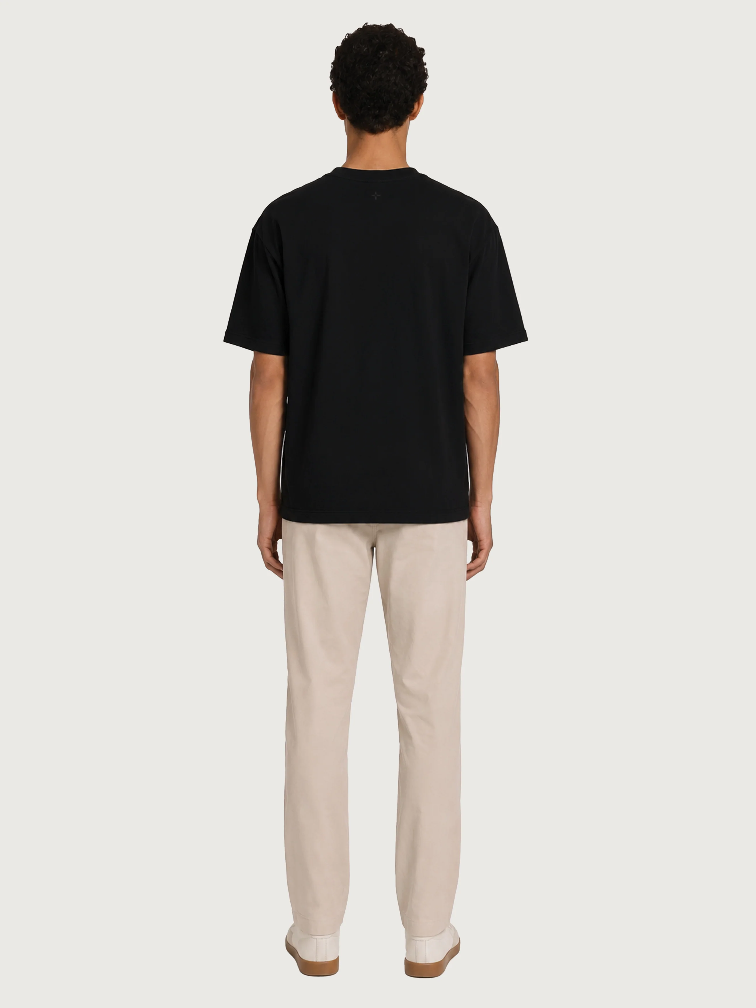 The Relaxed T-shirt || Black | Organic Cotton - Image 3